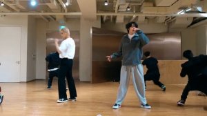 ASTRO MOONBIN & SANHA - 'MADNESS' Dance Practice Mirrored