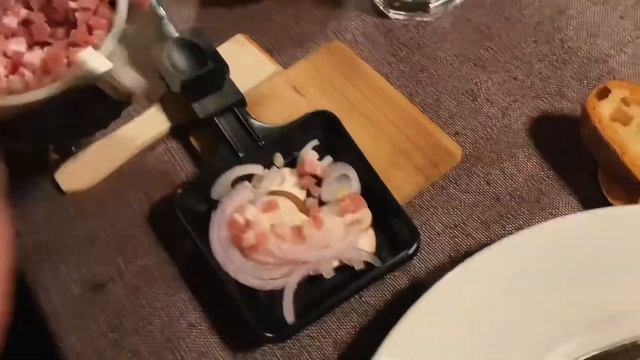 Традиционная немецкая еда на Новый год/раклет❄️? смотреть онлайн