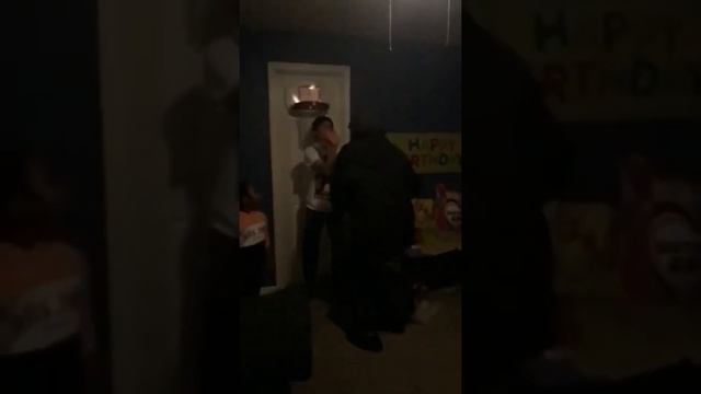Slow Motion Dunk with the kids! смотреть онлайн