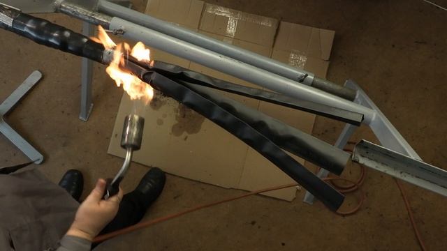 Монтаж концевой муфты ПРОГРЕСС КВтп 10-150/240 на напряжение 10кВ смотреть онлайн