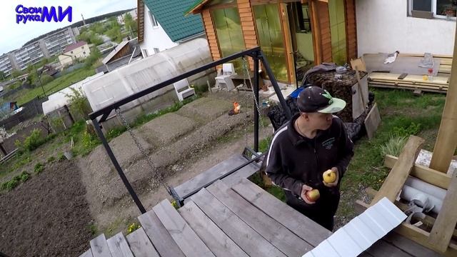 БАНЯ с террасой. Подшива крыши, водосточка и наши косяки. смотреть онлайн