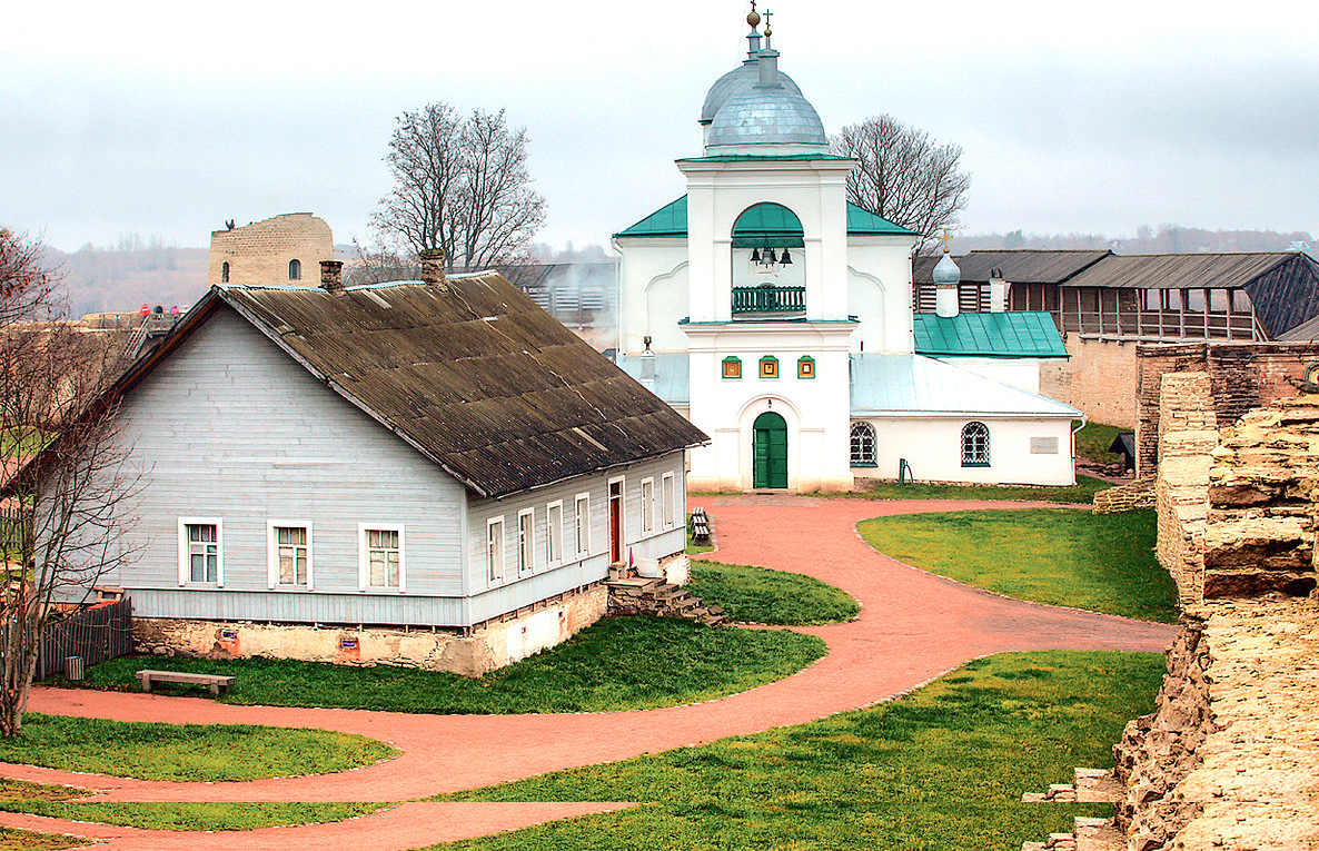 Путешествие в Изборск. Рассказывает Алексеич.