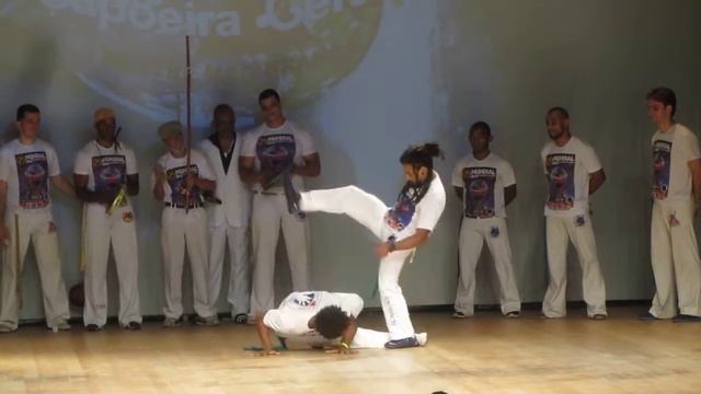 Iuna Mestre Bimba Sequences - Capoeira Gerais смотреть онлайн