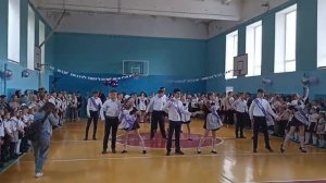 Вальс на последний звонок 2023 года