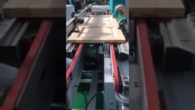 Фрезерный станок для фрезерования дверей под замок и под петли LSB2600 смотреть онлайн