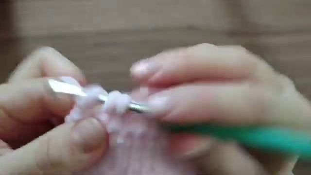 Мастер класс Пасхальный кролик/ Зайчик крючком. Часть 3. Вяжем тело и голову. смотреть онлайн