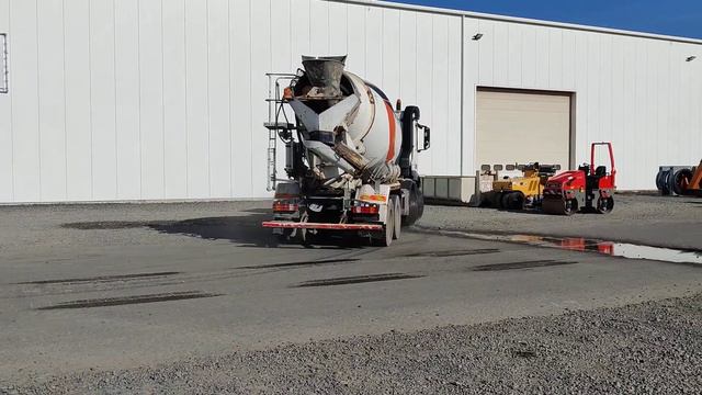 2014 Mercedes-Benz Arocs 3236 8x4 Mixer Truck | Moerdijk, Timed Auction | 23 - 25 March, 2022 смотреть онлайн