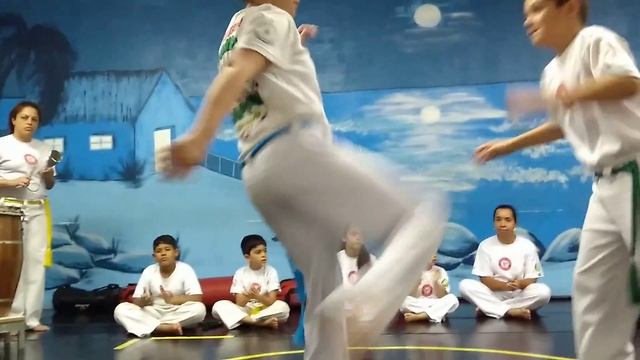 Aniversariantes de Novembro -Tigres Capoeira смотреть онлайн