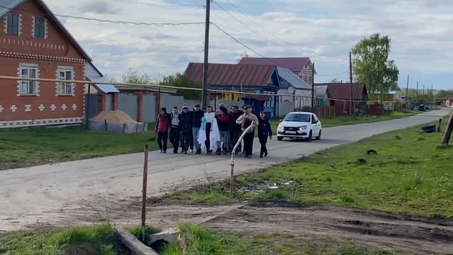 Проводы в армию по-чувашски: 12 кг полотенец, песни под гармошку и другие традиции смотреть онлайн