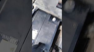 Как быстро снять аккумулятор Шевроле Круз