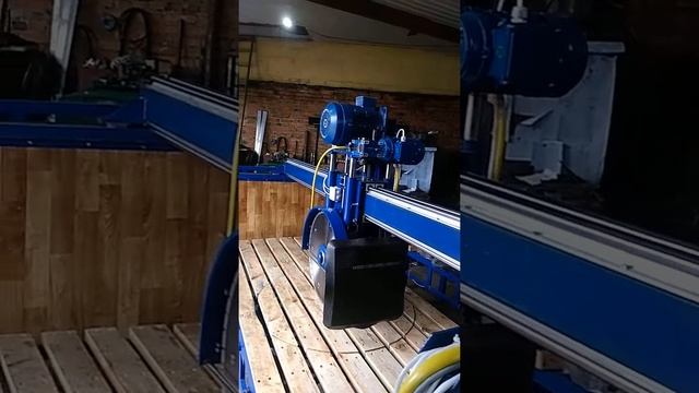 Станок по резке натурального камня Козак с поворотным столом смотреть онлайн