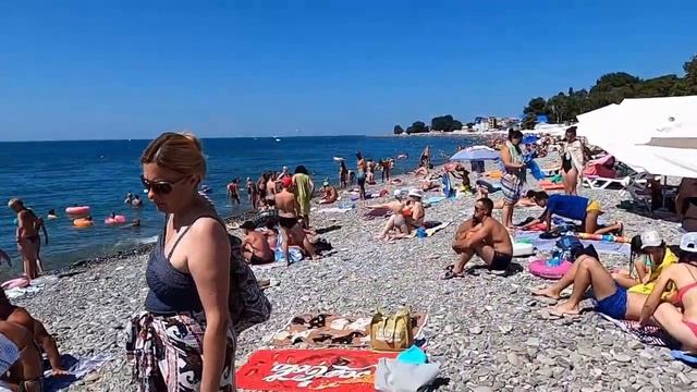 ЛАЗАРЕВСКОЕ 2020?Пляж "Одиссея" и "Колос" Вот как надо торговать кукурузой! смотреть онлайн