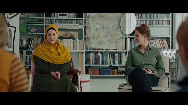 WOMIT HABEN WIR DAS VERDIENT - Trailer 2019 - Чем мы это заслужили (На Немецком) смотреть онлайн