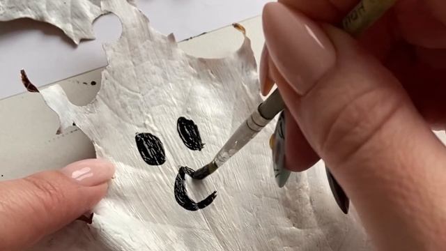 Приведения из маринованных листьев На ХЭЛЛОУИН Декор Halloween ROOM DECOR Idea РИСУЕМ НА ЛИТЬЯХ