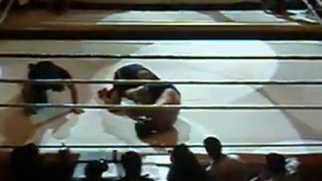 Yuka Avila (Zona de Combate) VsTito Castro (Samurai Factory) смотреть онлайн