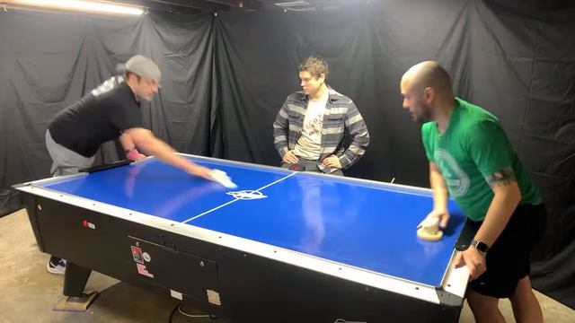 Pro Air Hockey Challenge Match - Brian Quezada (W12, CHI3) vs Justin Flores (W13, CHI2) смотреть онлайн
