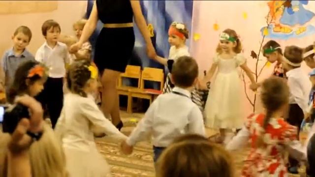 Праздник осени в садике смотреть онлайн