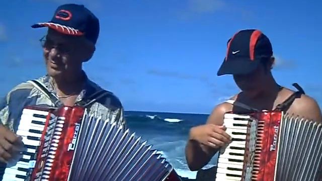 Blue Spanish Eyes - Eddy et son accordeon - Pere et fils смотреть онлайн