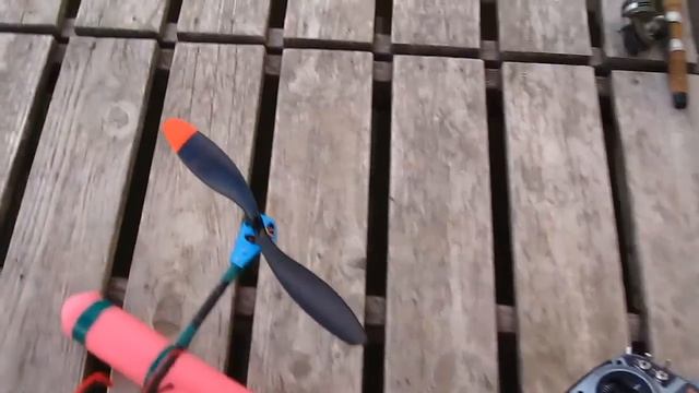 Рыбалка с помощью квадрокоптера ))) Quadcopter Fishing
