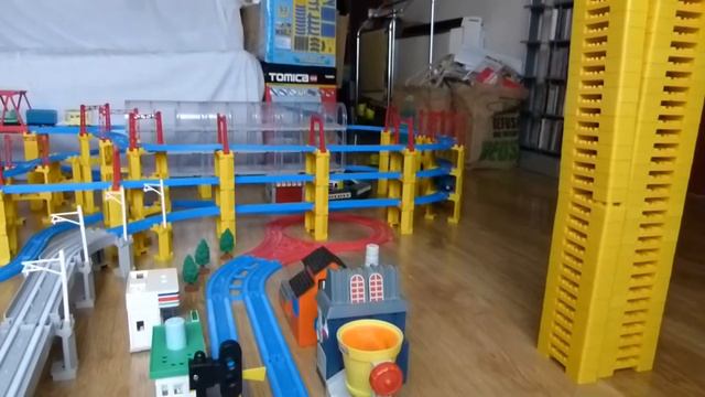 プラレール Tomy Trackmaster With Thomas, Scruff, Charlie & Henry.