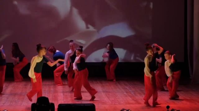 Танцевальное пространство «ZVEZDA» - ПАТРИОТИЧЕСКИЙ ТАНЕЦ смотреть онлайн