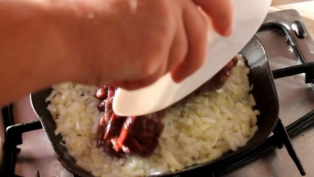 Салат с телячьей печенью "Печенкин" смотреть онлайн