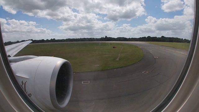 TRIP REPORT I Emirates Airlines Boeing 777-300 ER I Economy Class - Birmingham BHX To Dubai