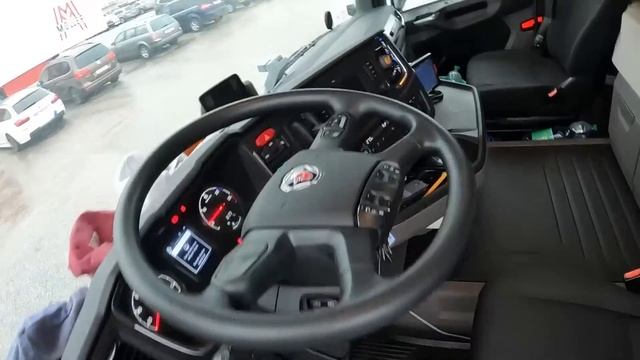 What a Truck Driver Experiences in a Cold Weather ? смотреть онлайн