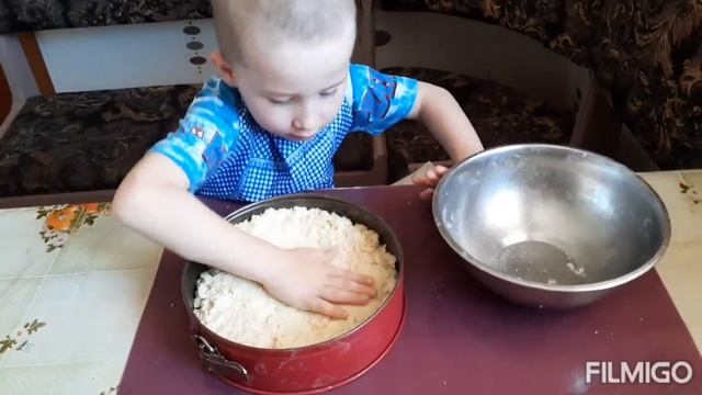 Пироги с кабачками и маслинами