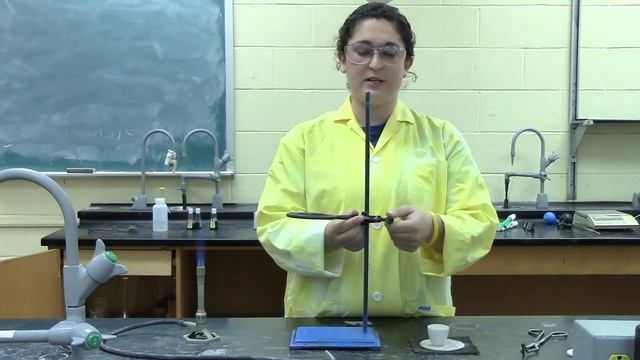 How to Use a Bunsen Burner смотреть онлайн