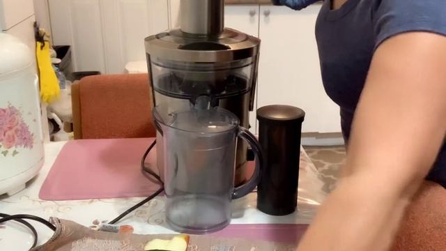 Swiss Chard, cucumber juice смотреть онлайн