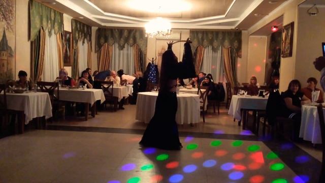Восточный танец с саблей. Библенова Виктория смотреть онлайн