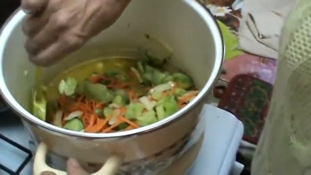 Готовим легкую закуску ко вторым блюдам на зиму "Соль в рецепте берем без горки!!!" смотреть онлайн