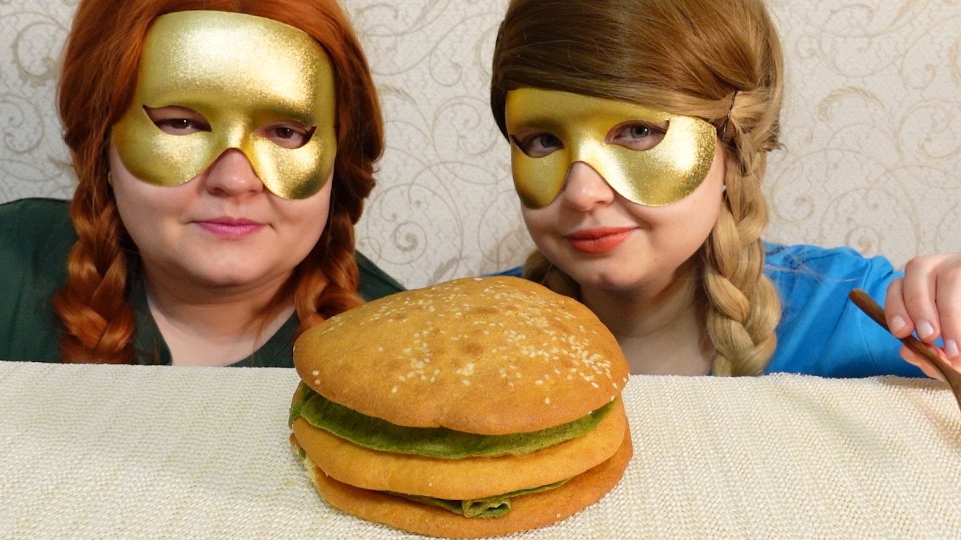 ASMR MUKBANG Торт Бургер Burger Cake ASMR Eating Sounds No Talking Звуки Еды Мукбанг не Болталка смотреть онлайн