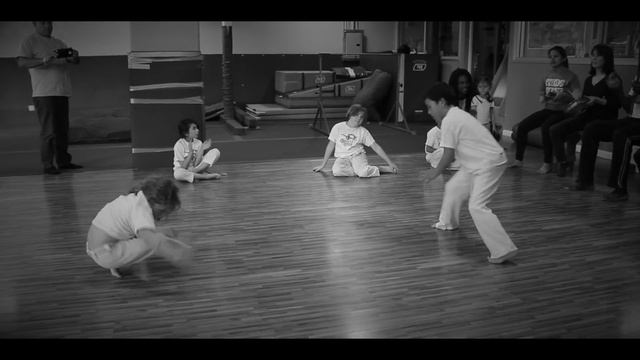 Eu Sou Capoeira: Capoeira Kids in San Francisco смотреть онлайн