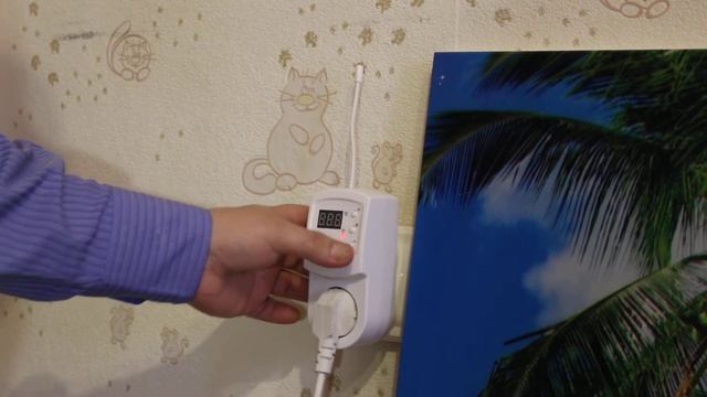 Видеообзор терморегулятора с розеткой terneo rz для подключения обогревателей. смотреть онлайн