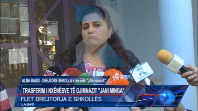 REAGON DREJTORJA E GJIMNAZIT "JANI MINGA" PËR PROTESTËN E PRINDËRVE смотреть онлайн