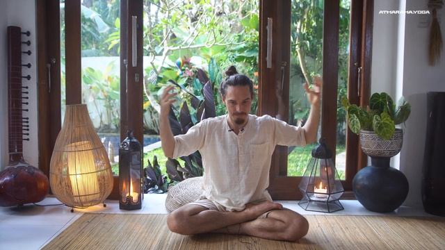 Йога за пределами коврика. Как практика и принципы йоги трансформируют жизнь. Вебинар Каруны смотреть онлайн