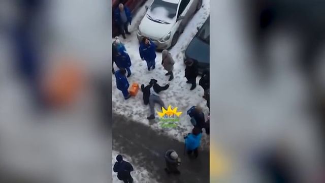 В Саратове разбился подросток, выпав из окна высотки смотреть онлайн