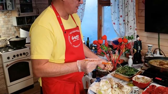 Легендарное японское блюдо Сябу-Сябу. Готовим и едим. Японская кухня. Рецепты японской кухни. смотреть онлайн