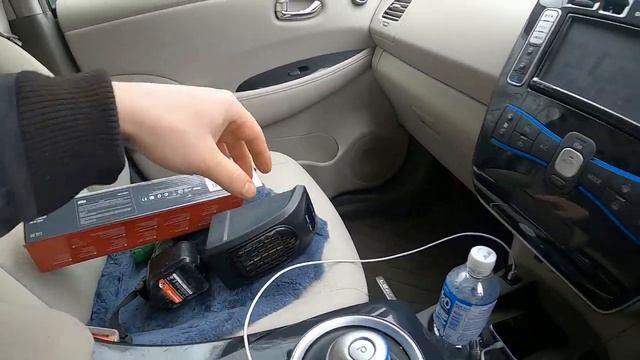 Электрическая автономка Nissan Leaf ZE0. Заменил тепловентилятор на фен для волос. смотреть онлайн