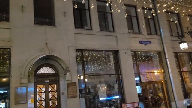 Прогулка По Новогодней Москве 2022: Праздничные Огни смотреть онлайн