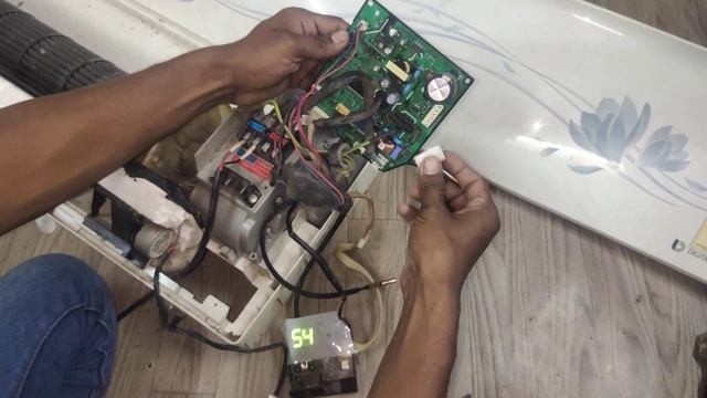 E1,54 error samsung inverter AC me kyu aati hi kya problem hai kese solve kre смотреть онлайн