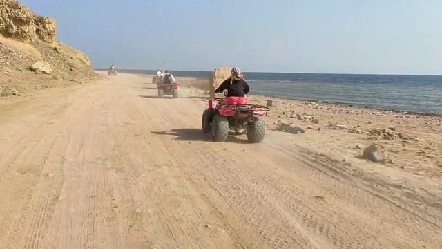 Акабский залив Катание на квадроциклах и погружение смотреть онлайн
