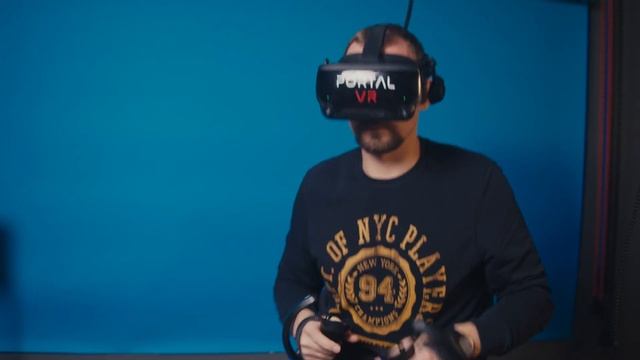 Kat Walk C - переносим ноги в VR. Всенаправленная дорожка. смотреть онлайн
