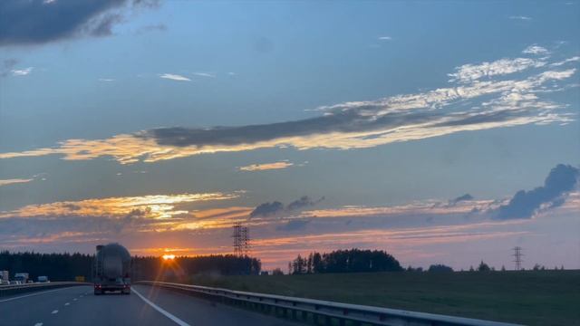 Как мы провели день? Наш визит в ресторан ТАКСИМ и поездка в Коломенский парк! смотреть онлайн