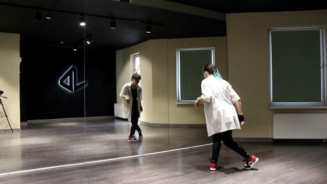 STRAY KIDS - CHARMER Dance Tutorial Русский Туториал смотреть онлайн