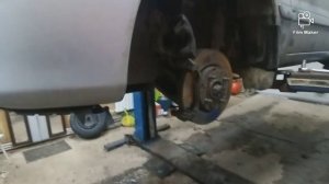 замена передних колодок на mitsubishi lancer 9