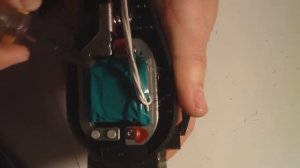 Шумит и вибрирует машинка для стрижки. Брак сборки, ремонт.