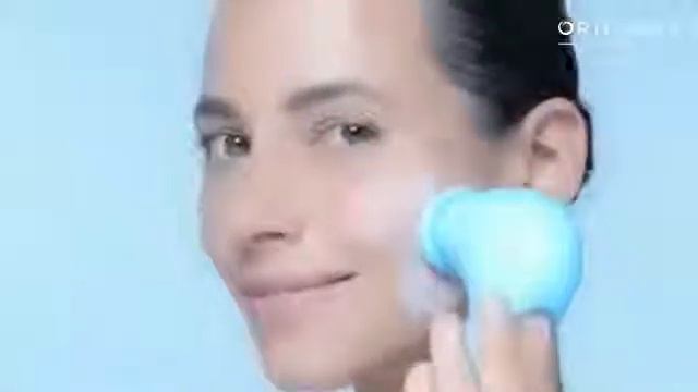 Аппарат для очищения лица Skin Pro от Орифлэйм смотреть онлайн